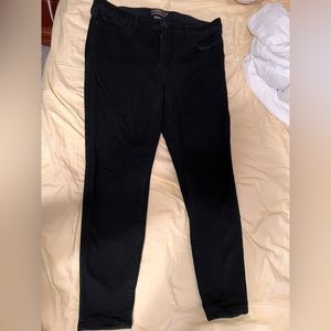 Torrid sky high black skinny Jean
